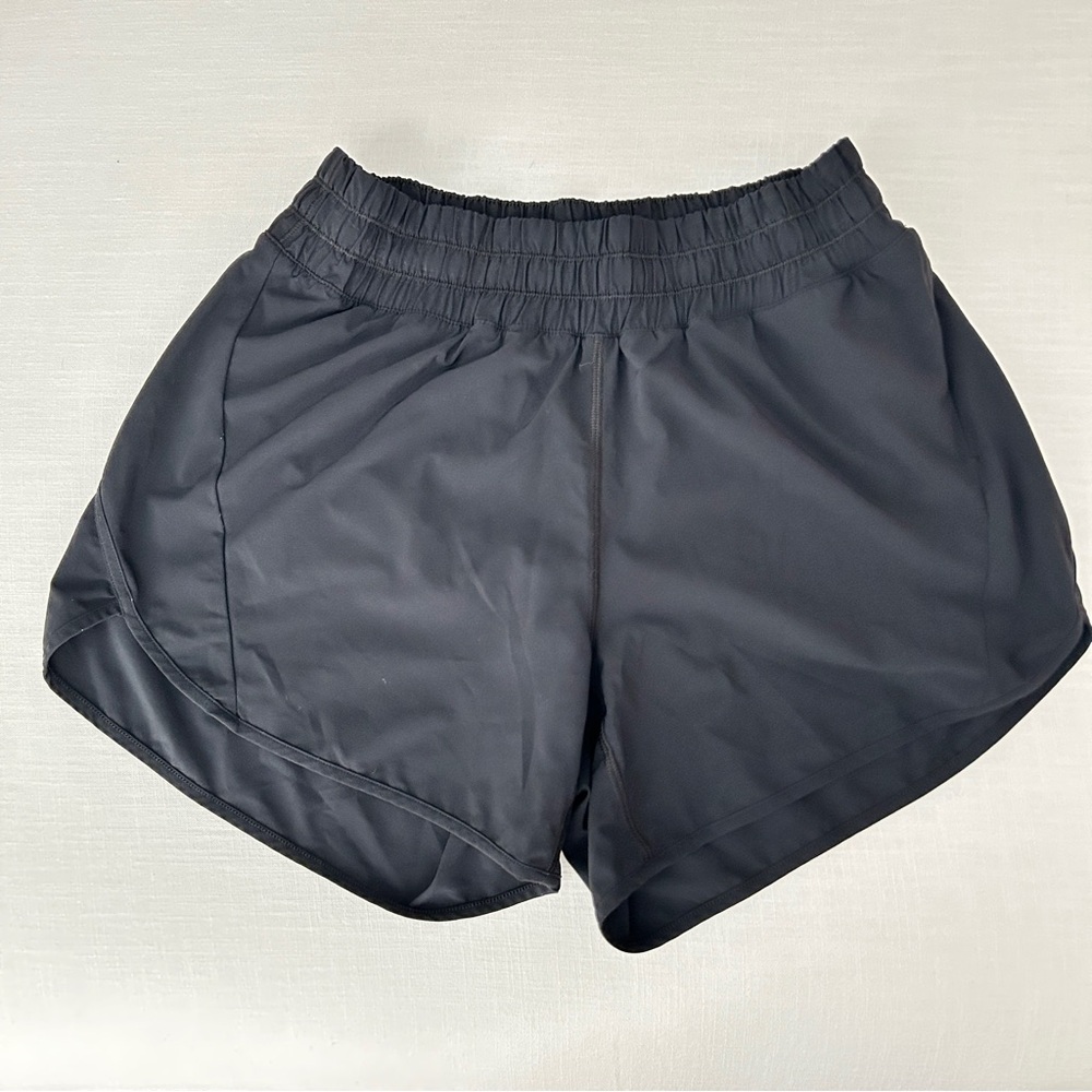 CRZ YOGA. Workout Shorts. Black. Size M